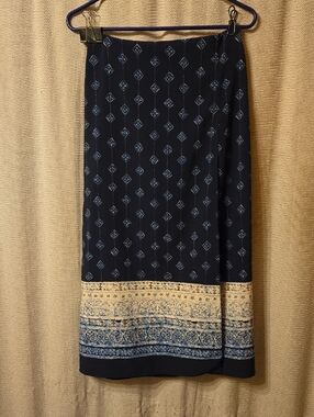 Laura Scott Navy Midi Skirt with Cream and Light Blue Border Print